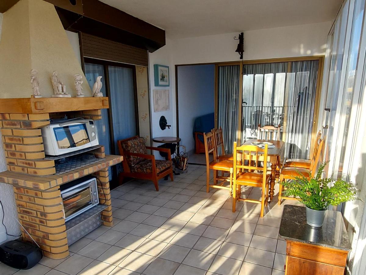 Sol Marina Apartment サロウ エクステリア 写真